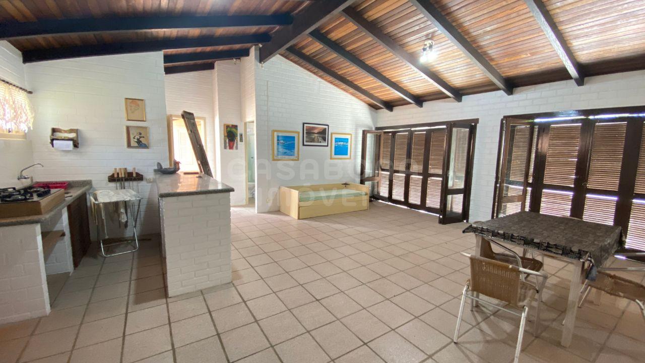 Refúgio à Beira-Mar: Linda Residência no Balneário Rondinha Nova