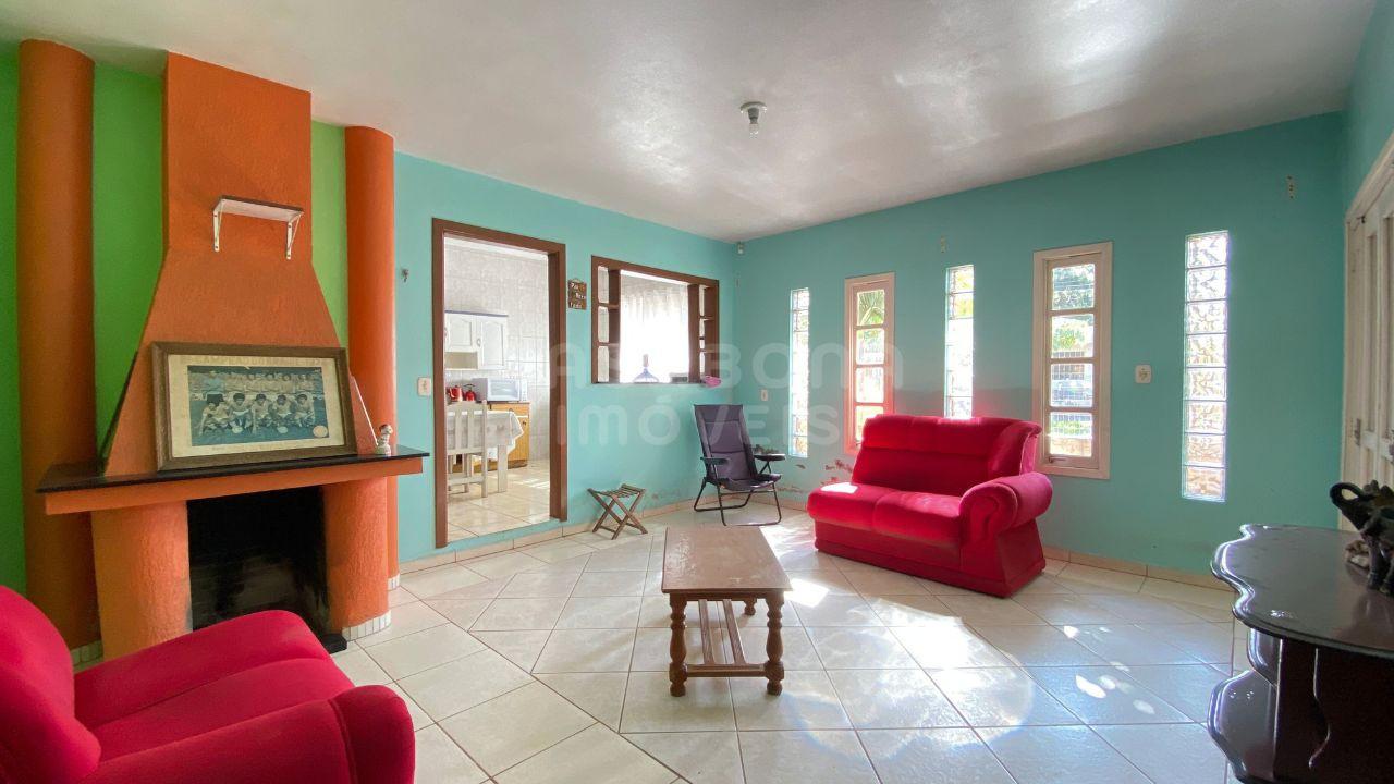 Espaçosa Casa em Arroio do Sal - Bairro Figueirinha