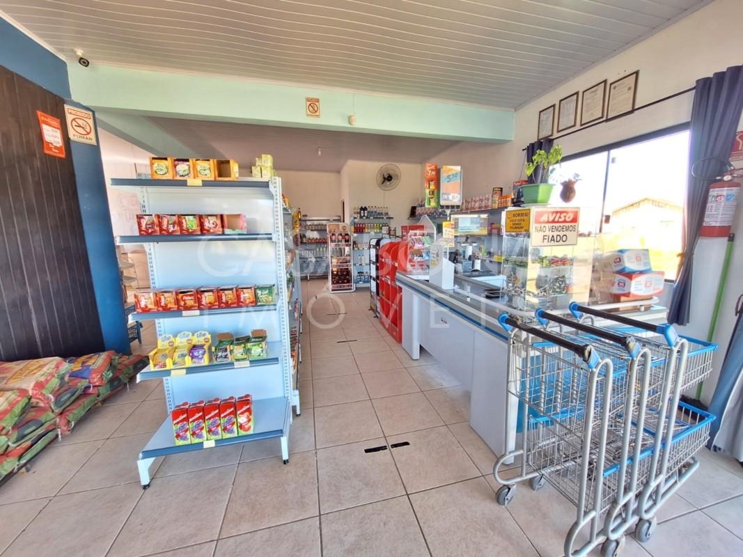 Oportunidade de Negócio: Ponto de Supermercado com Terreno Amplo