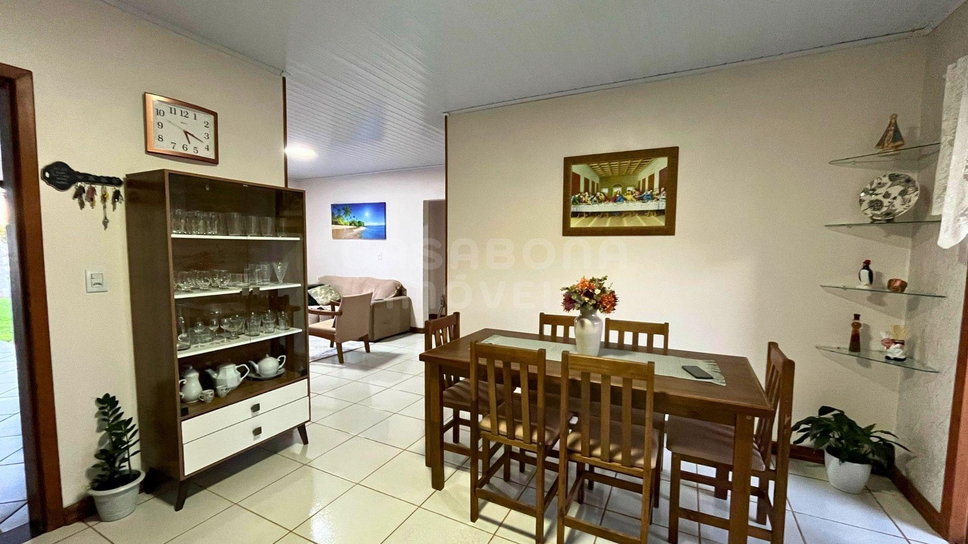 Casa completa próxima ao mar no bairro São Paulo!