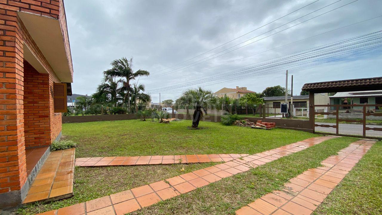 Casa à Venda no Jardim Olivia, Arroio do Sal  