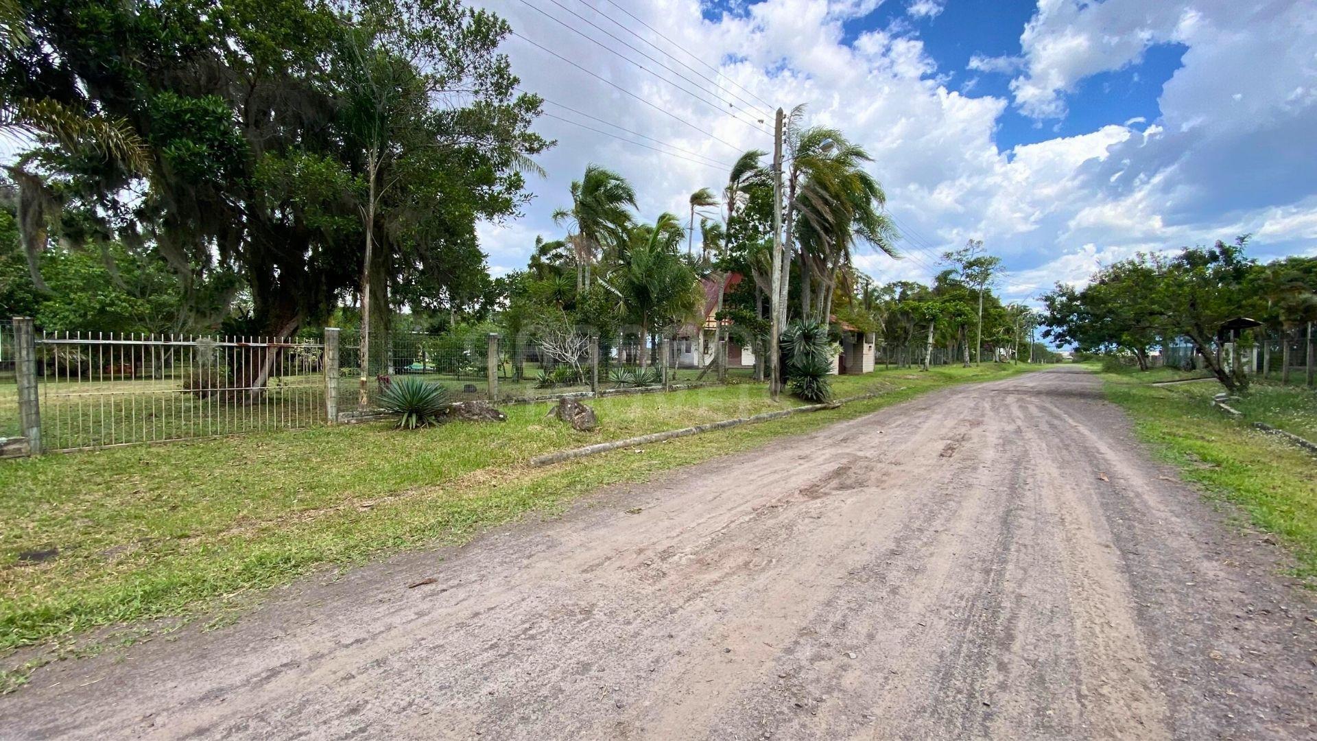 Oportunidade Única de Investimento – Chácara na Beira da Estrada do Mar em Arroio do Sal