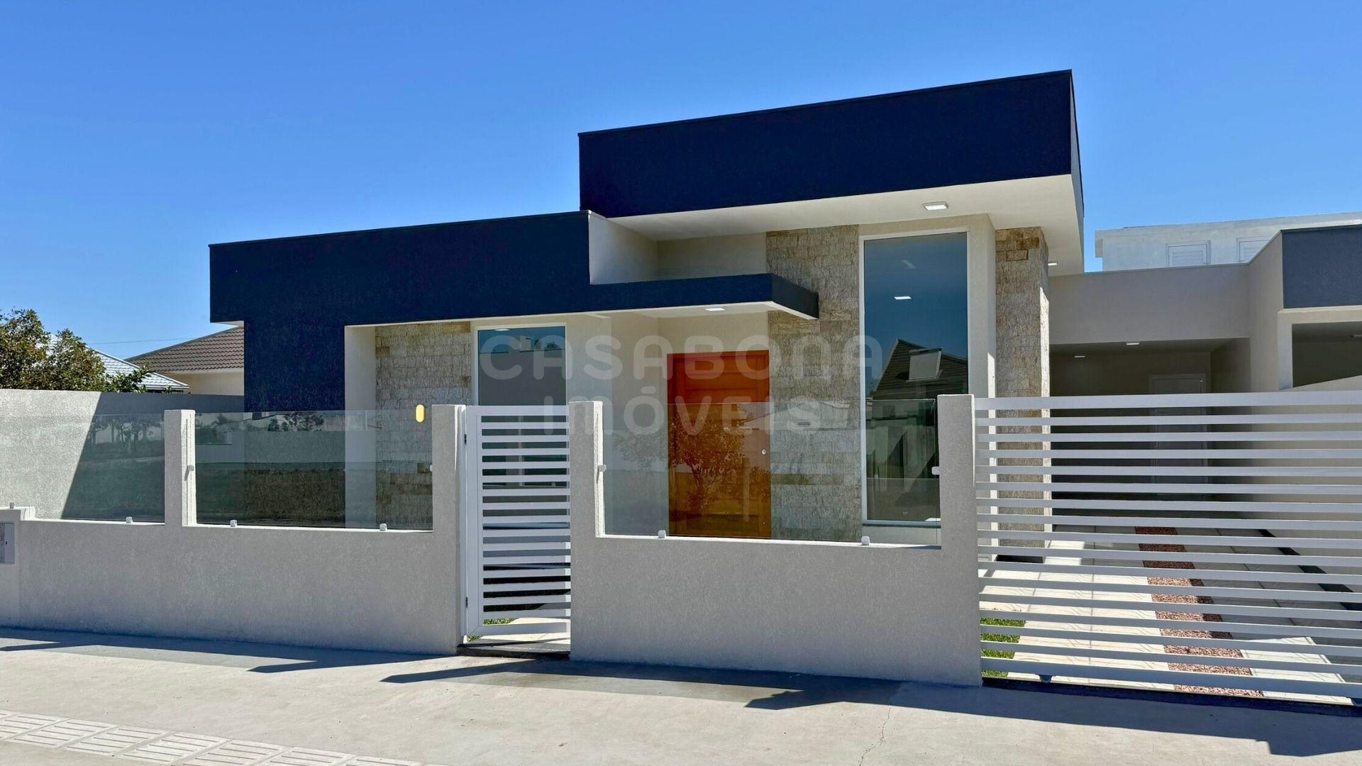 Casa nova e moderna a poucos metros da praia no Camboim – Arroio do Sal