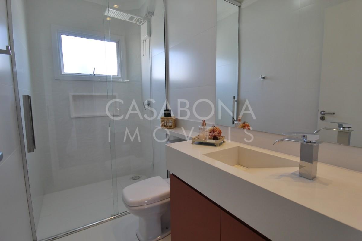 Residência Exclusiva Próxima ao Centro e ao Mar