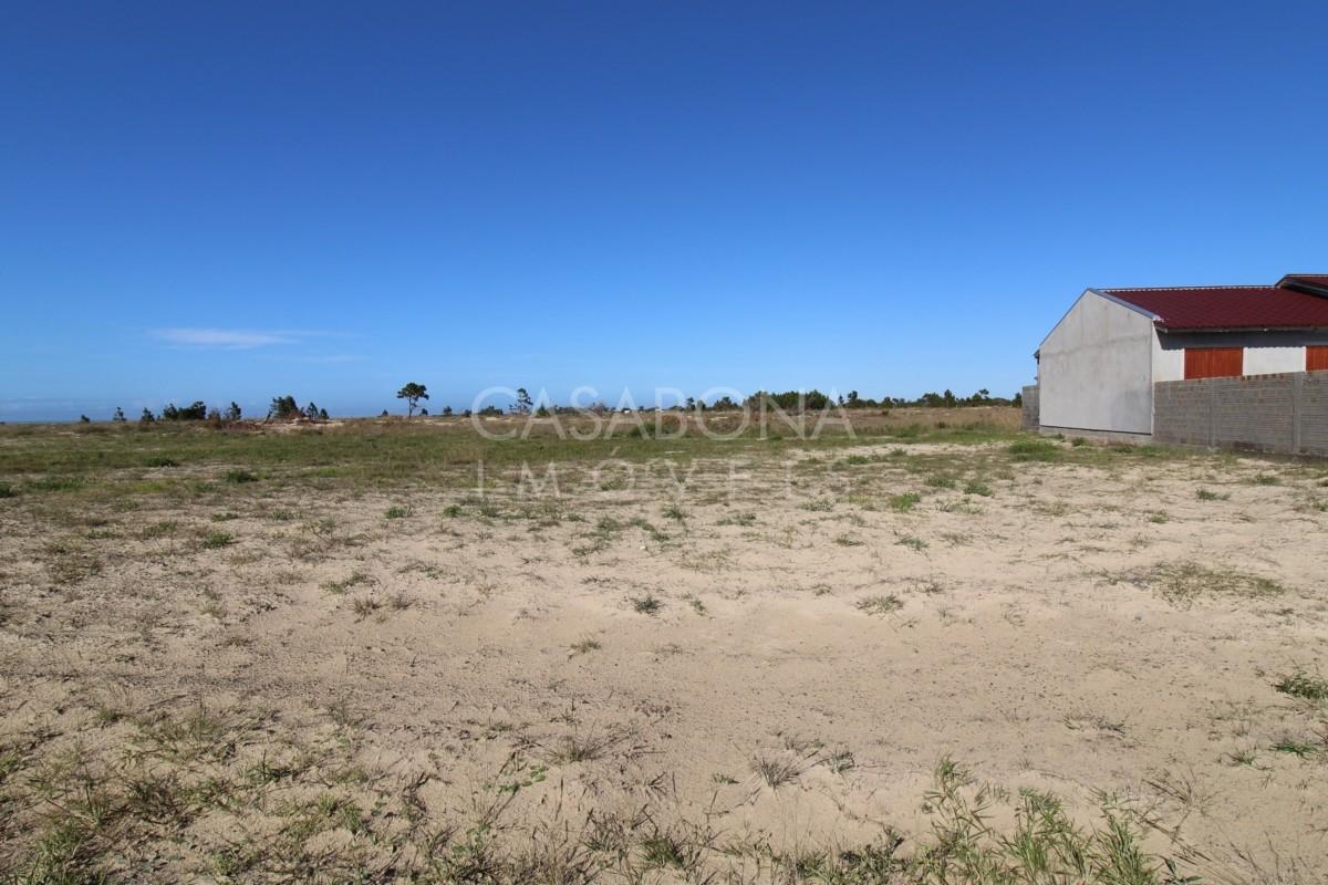 Excelente Terreno no Loteamento Esmeralda