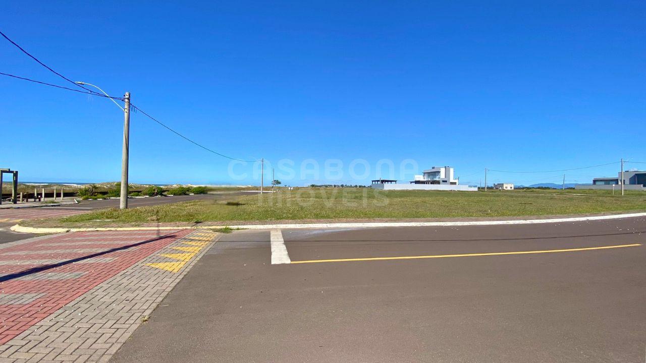 Terreno de Esquina Beira-Mar no Loteamento Esmeralda – Arroio do Sal