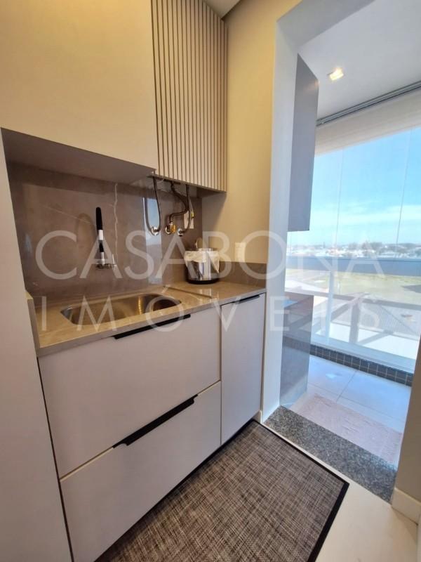 Apartamento no Edifício Mar da Serra: Elegância e Proximidade ao Mar