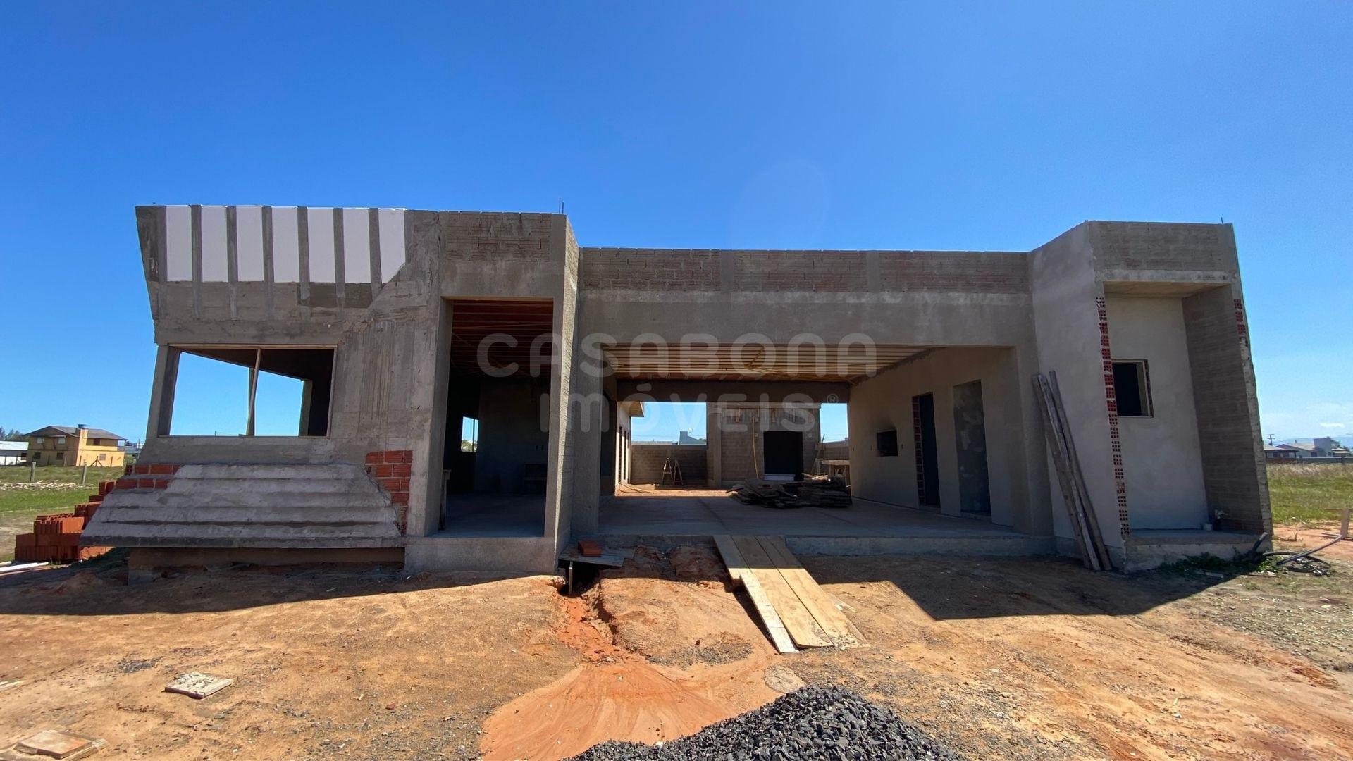 Charmosa Casa de Esquina em Arroio do Sal