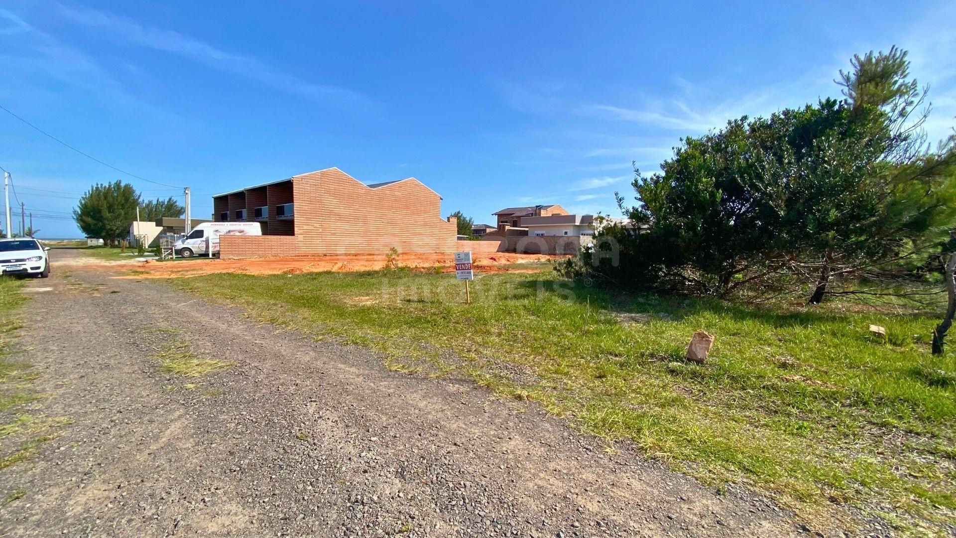 Terreno pronto para construir no Balneário Atlântico, a apenas 100 metros do mar