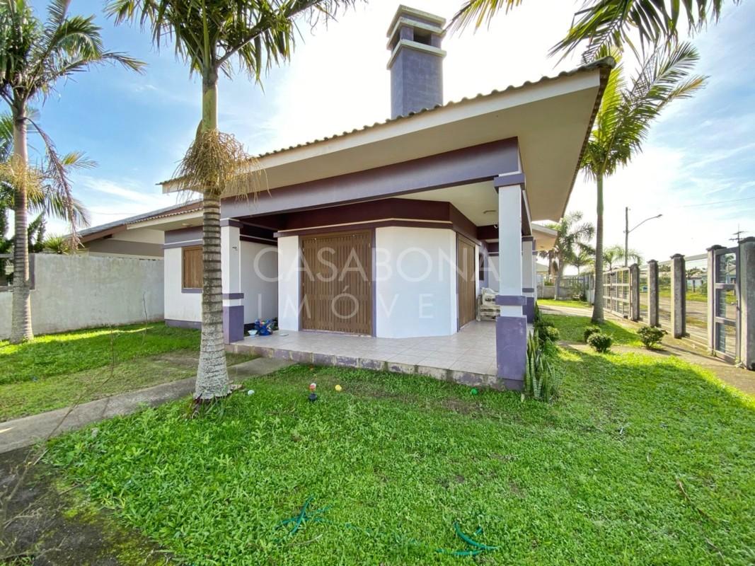 Encantadora Residência em Bairro Residencial no Balneário Vista Alegre