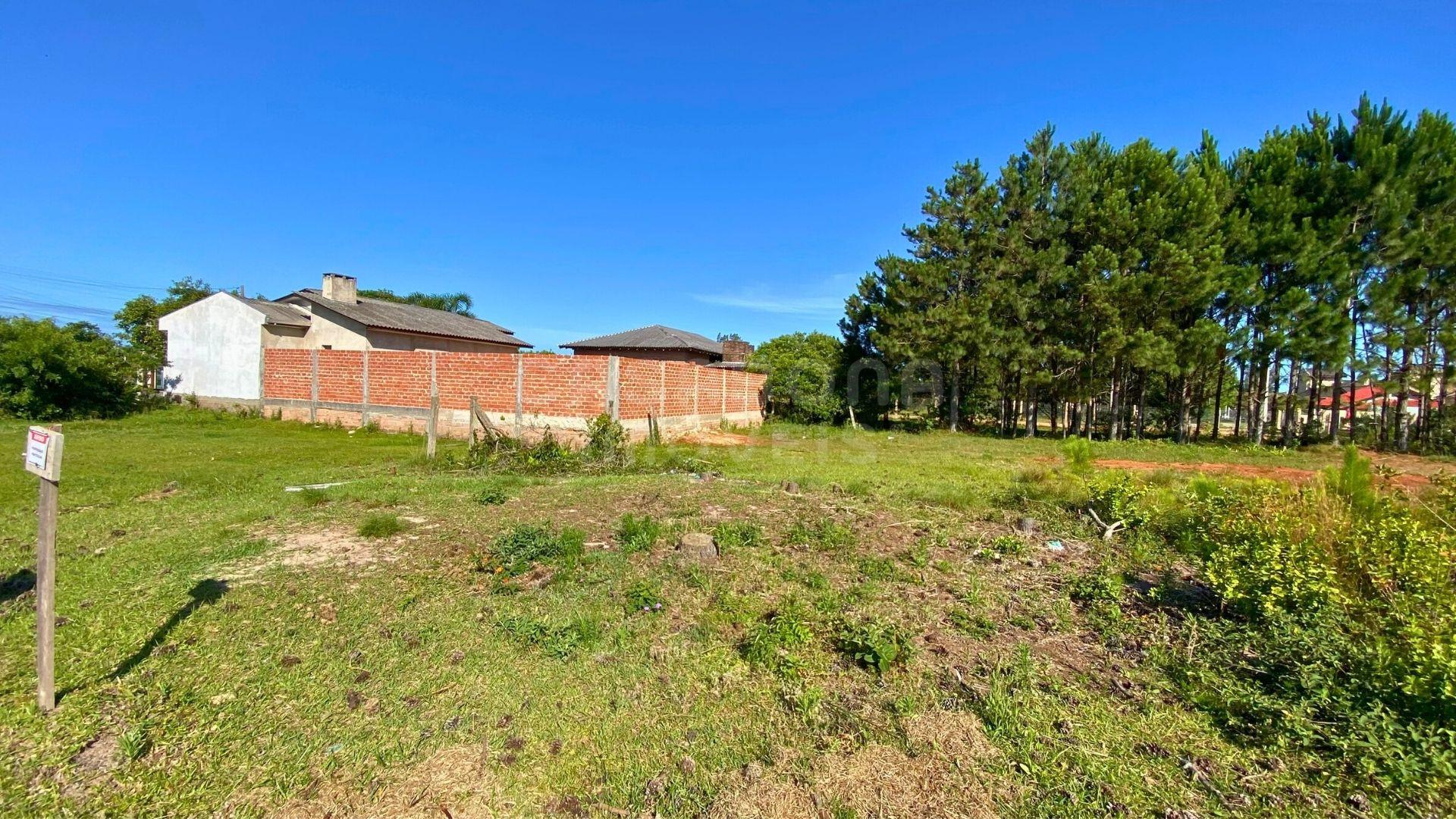 Terreno 10 x 30 no Balneário Figueirinha – Espaço e Potencial para Construir