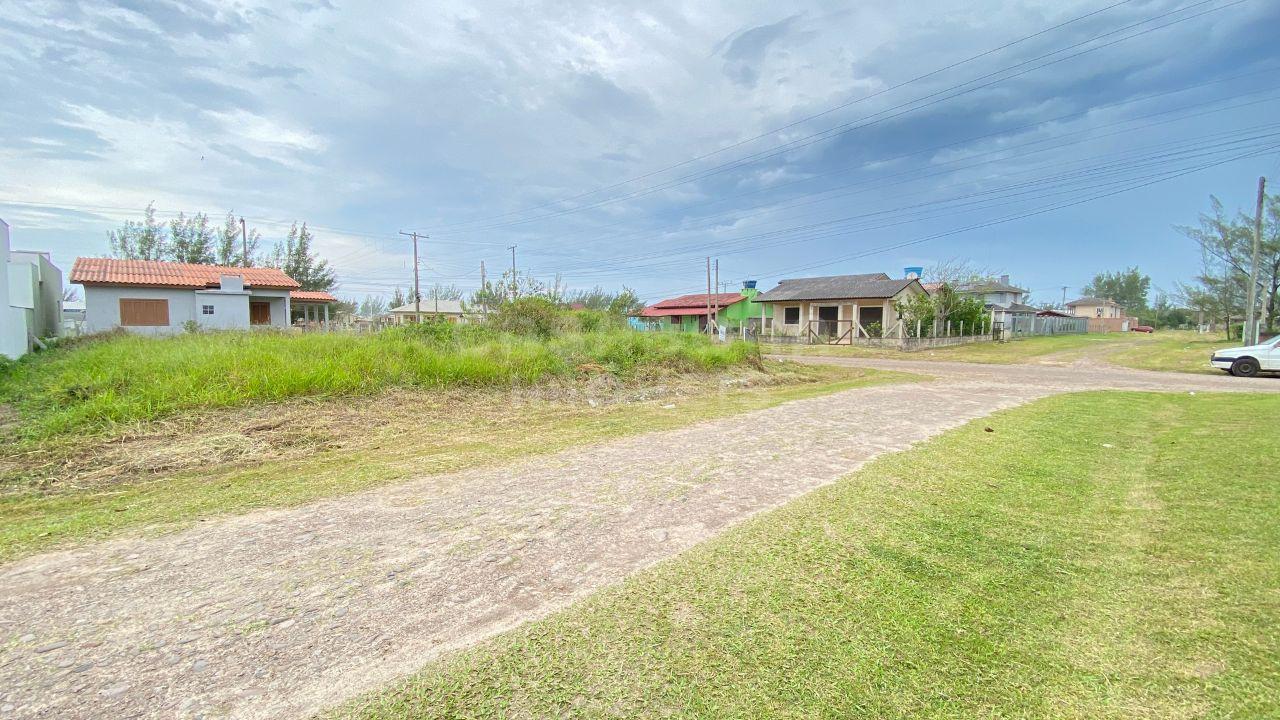 Terreno à Venda - Lote de Esquina em Arroio do Sal, Bairro Sereia do Mar