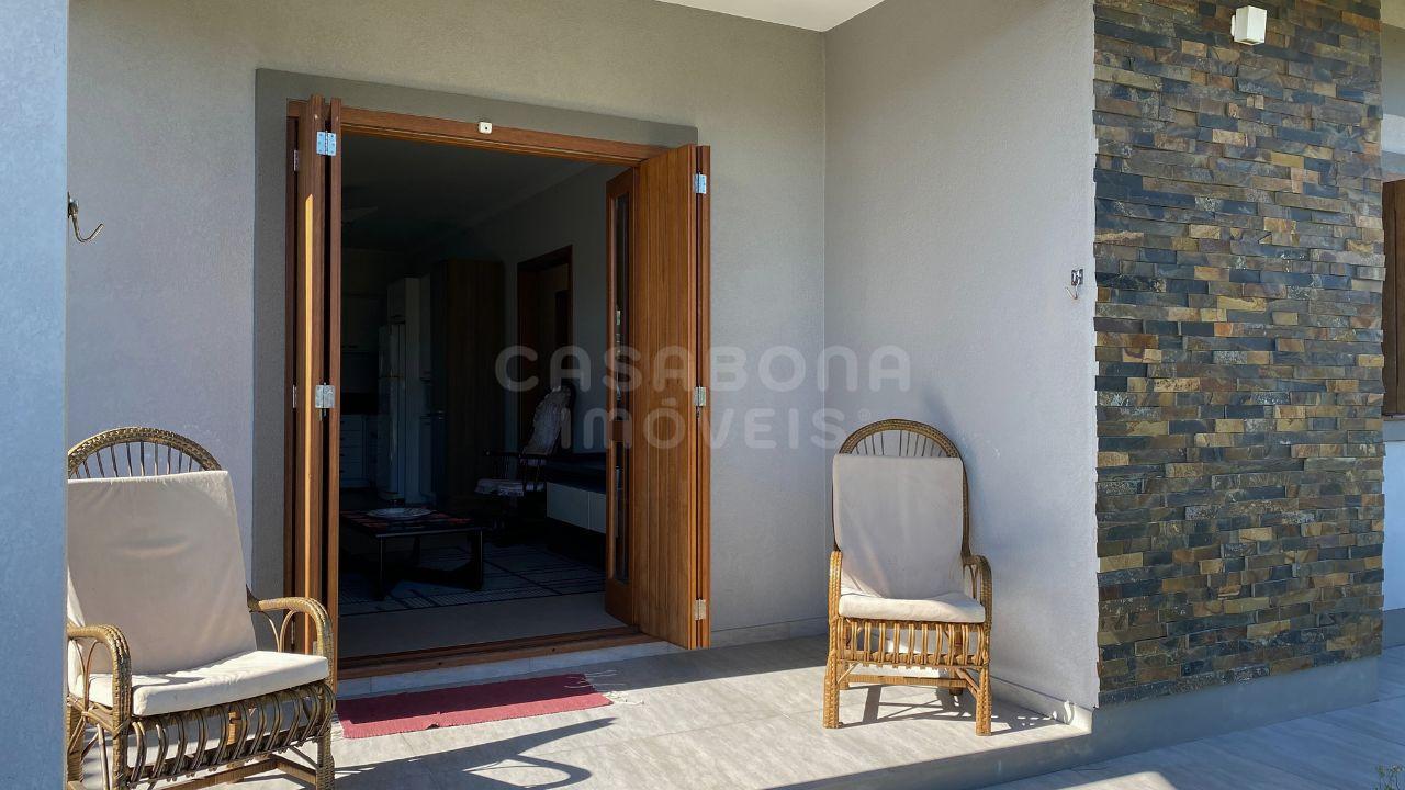 Casa à Venda em Arroio do Sal - Bairro São Pedro, Próxima à Praia