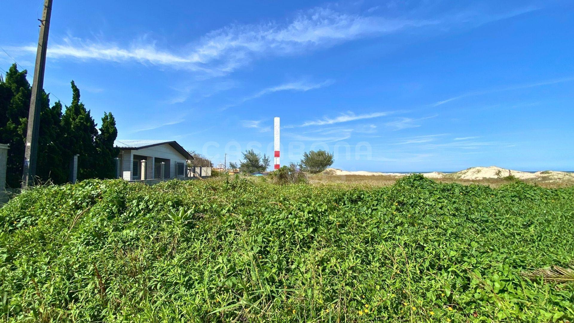 Terreno Exclusivo no Jardim Raiante a Apenas 30 Metros da Praia