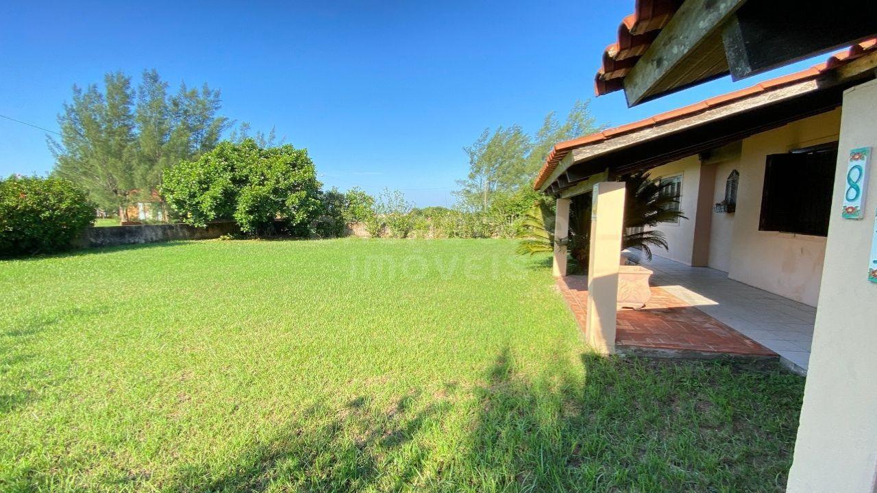 Refúgio à Beira-Mar: Linda Residência no Balneário Rondinha Nova