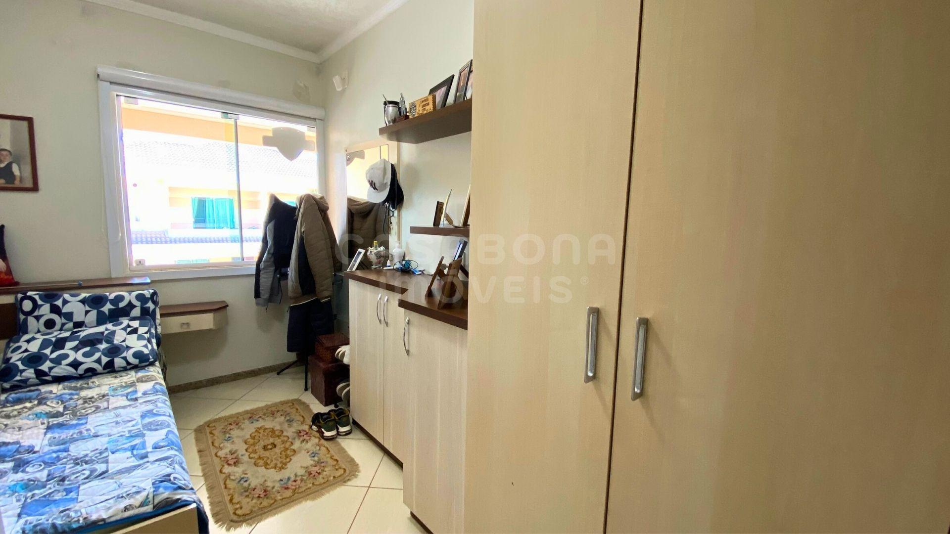 Apartamento semimobiliado com churrasqueira em Arroio do Sal Sul