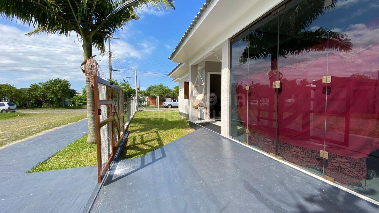 Casa de Esquina em Areias Brancas – Arroio do Sal