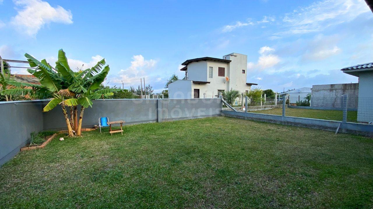 Casa à Venda em Arroio do Sal - Bairro Alfa: 450 Metros do Mar