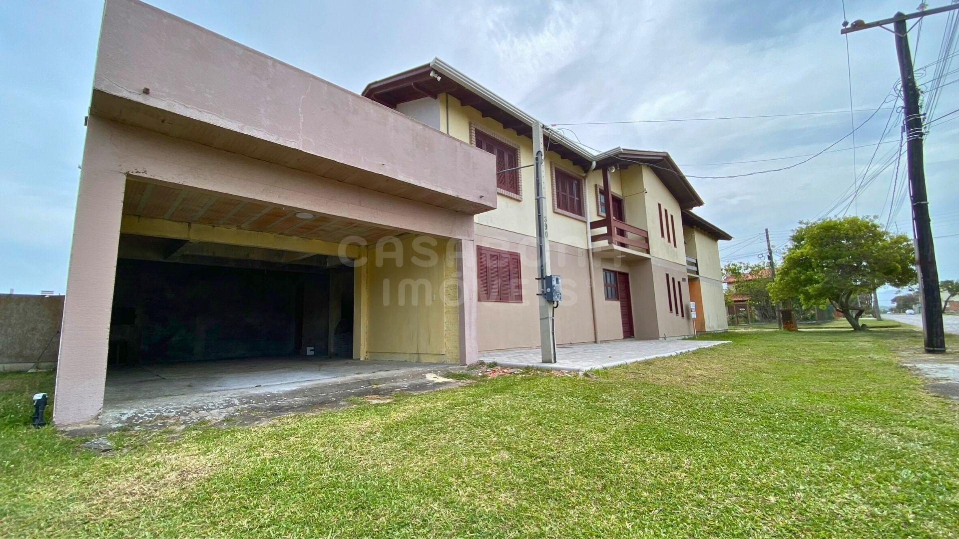 Apartamento térreo bem localizado em Arroio do Sal