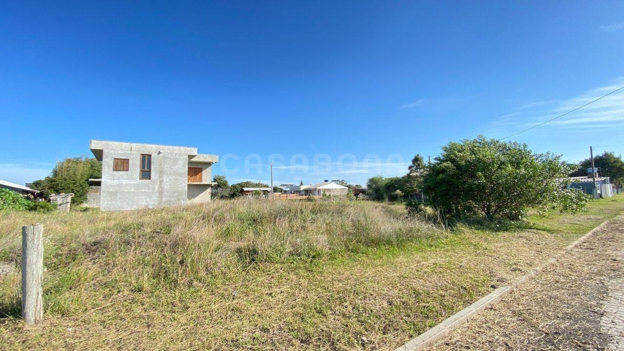Oportunidade de Investimento: Terreno de Esquina em Arroio do Sal