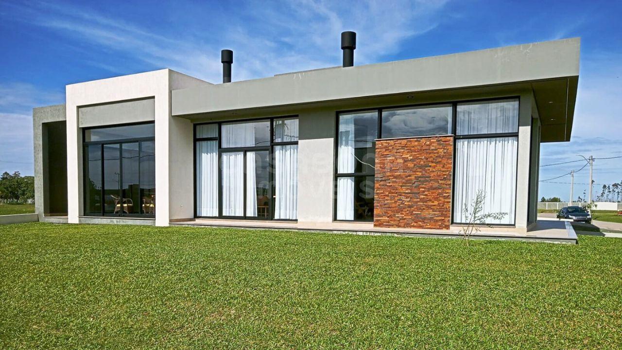 Casa de Alto Padrão no Condomínio Fechado Terrasul – Capão da Canoa