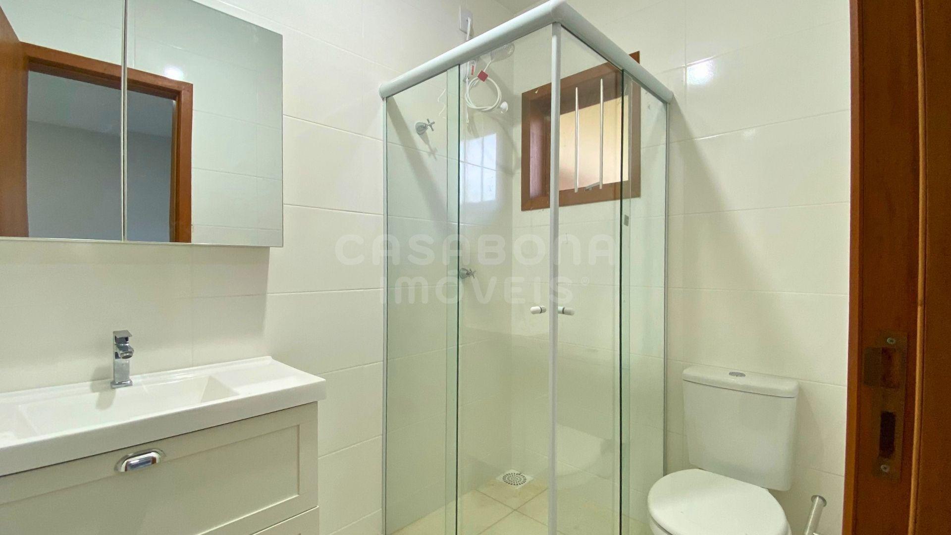 Casa térrea com piscina a apenas 200 metros do mar em Arroio do Sal Sul