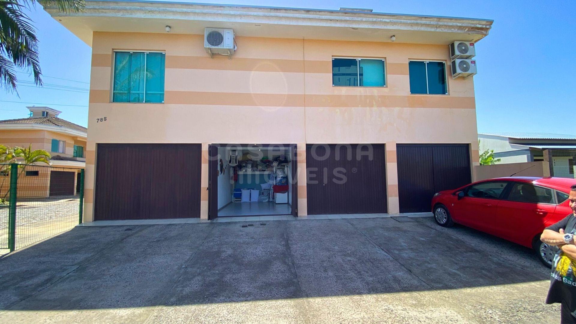 Apartamento semimobiliado com churrasqueira em Arroio do Sal Sul