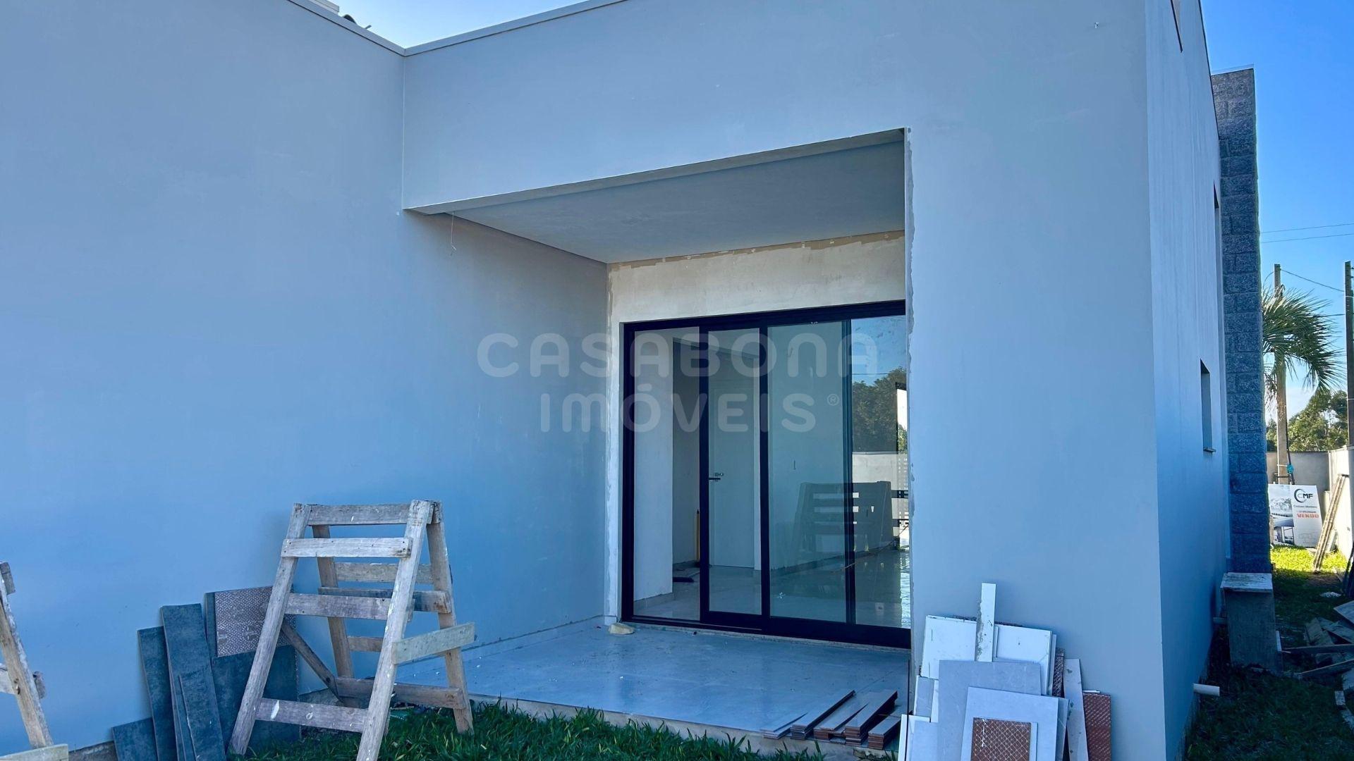 Casa moderna com suíte e lareira a apenas 600m do mar em Arroio do Sal