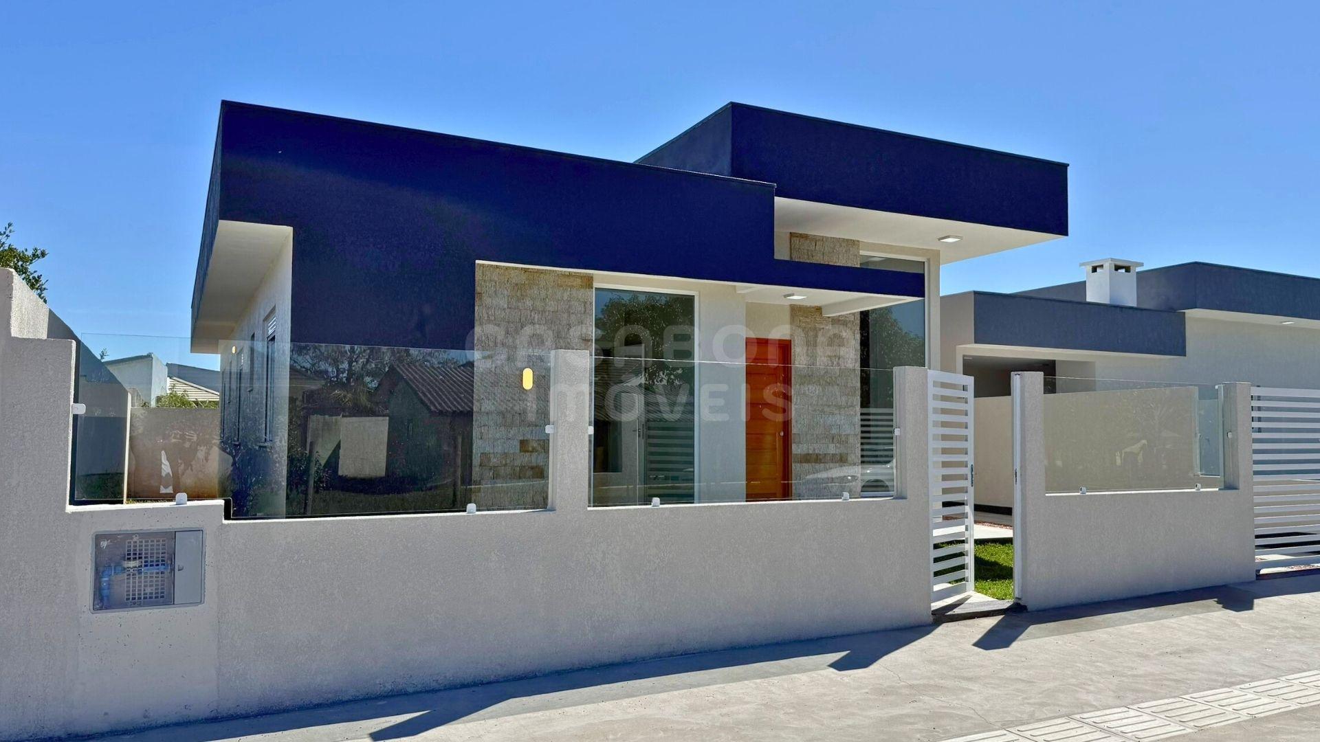 Casa nova e moderna a poucos metros da praia no Camboim – Arroio do Sal