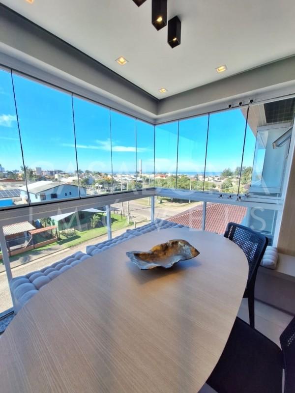 Apartamento no Edifício Mar da Serra: Elegância e Proximidade ao Mar