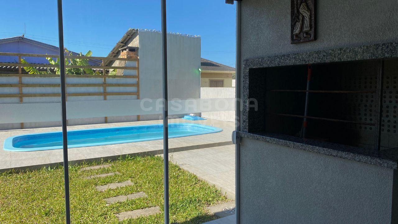 Casa à Venda em Arroio do Sal - Bairro São Pedro, Próxima à Praia