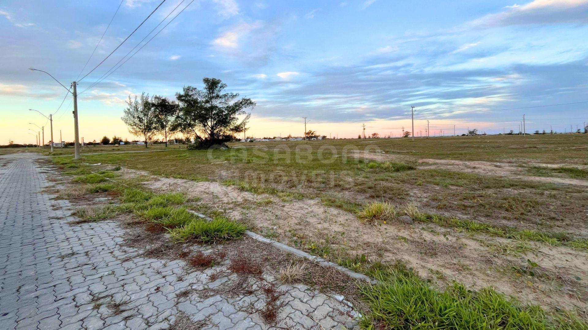 Terreno amplo a 350 metros do mar em Curumim