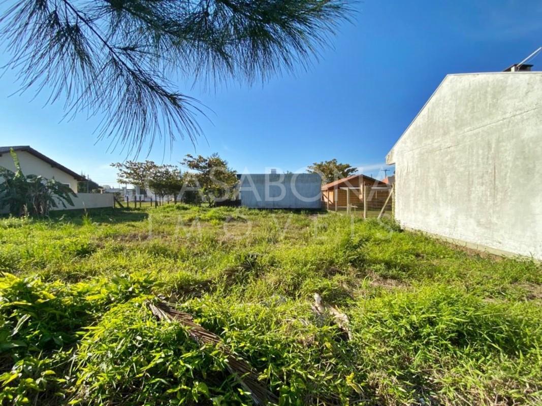 Refúgio à Beira-Mar: Dois Terrenos Exclusivos em Arroio do Sal