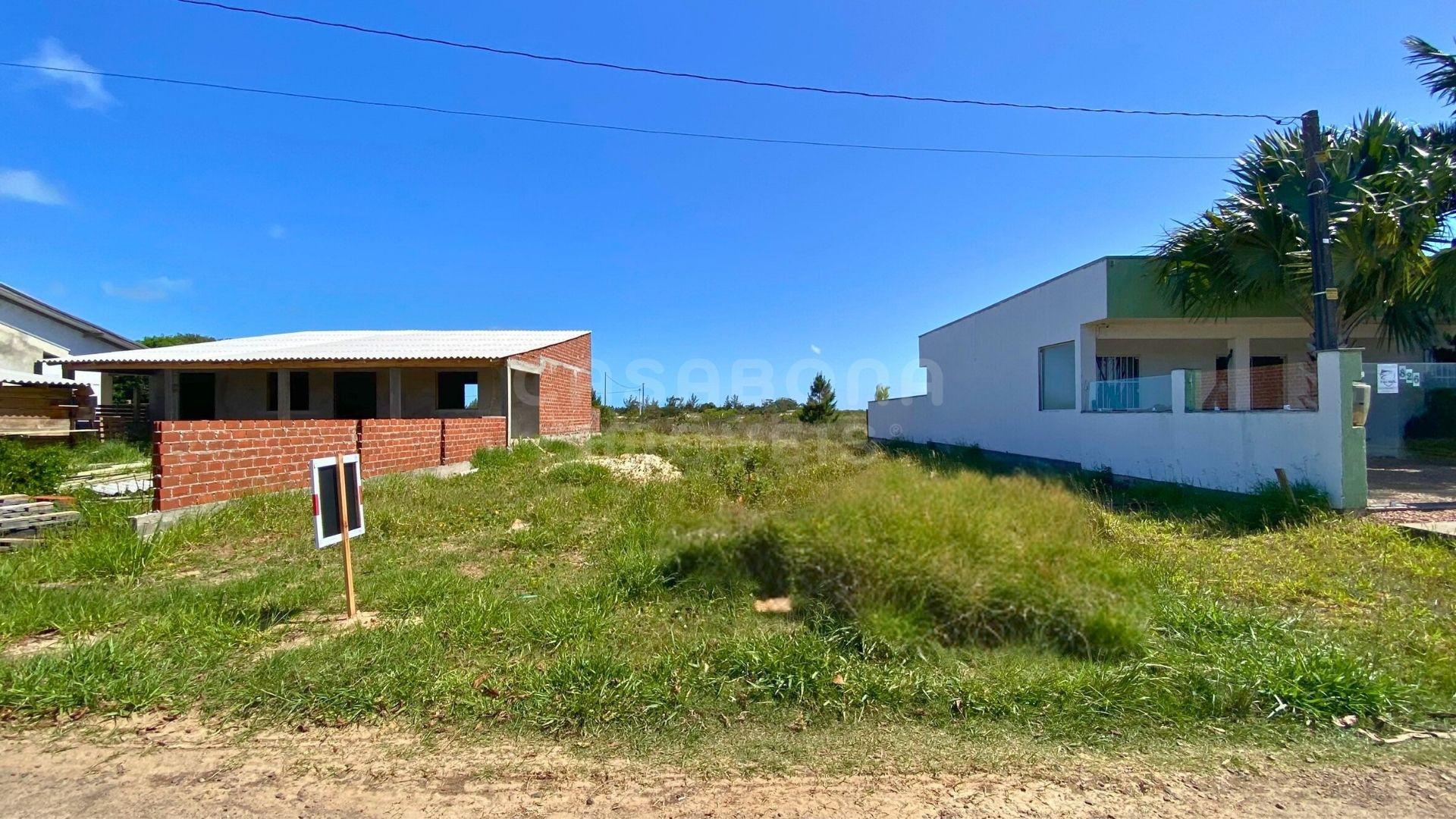 Terreno com posição solar privilegiada no Balneário Ancora
