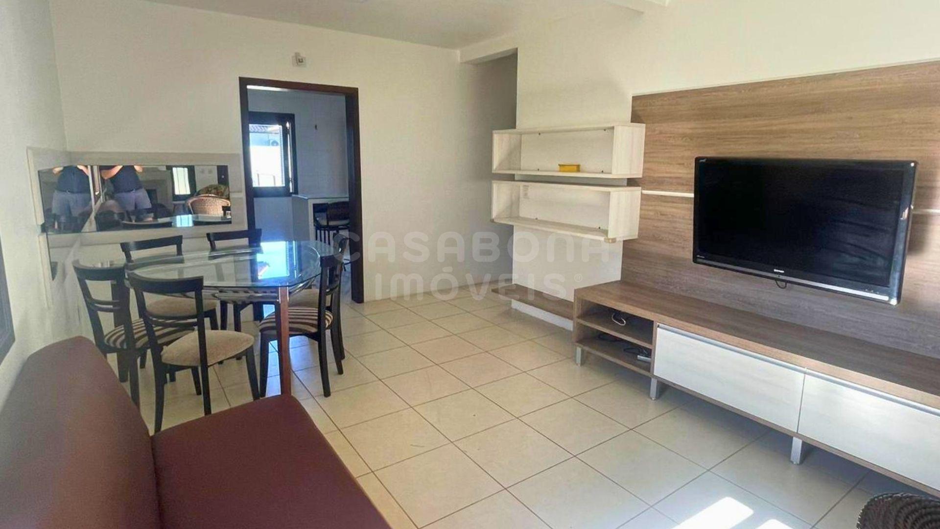 Casa Imponente com Piscina e Espaço Gourmet em Torres