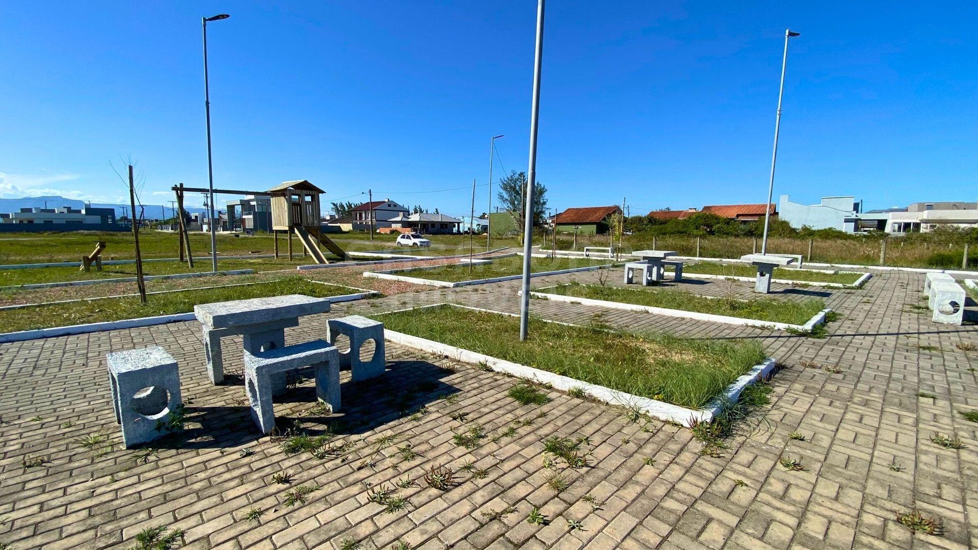 Casas Geminadas Modernas no Loteamento Sambaquis em Arroio do Sal – Conforto e Estilo Perto da Praia