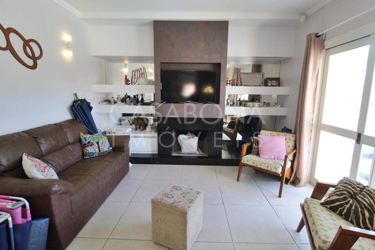 Viva o Sonho à Beira-Mar: Casa Incrível a Poucos Passos do Oceano