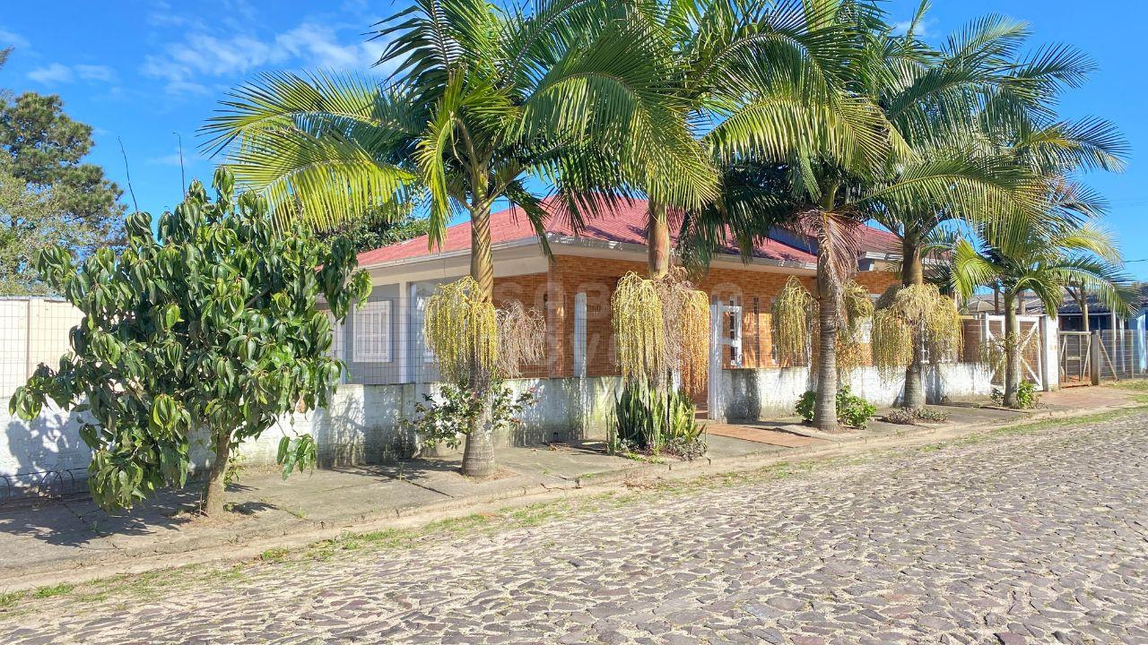 Espaçosa Casa em Arroio do Sal - Bairro Figueirinha