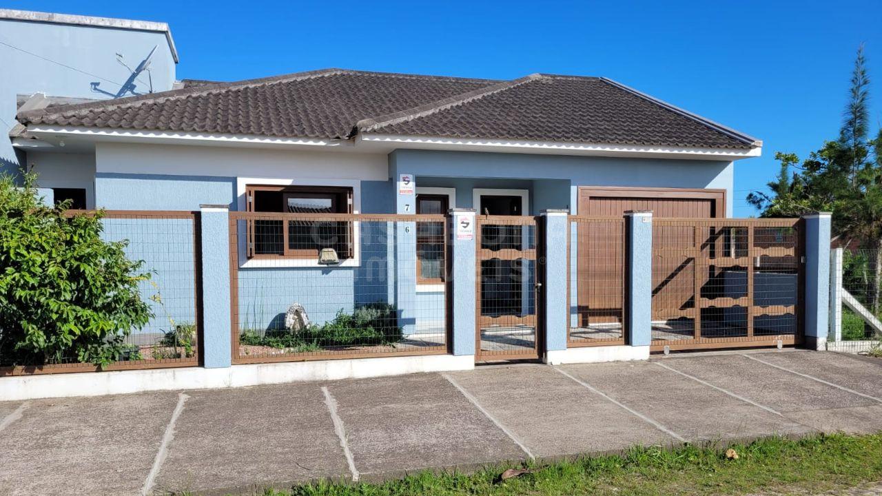 Casa Mobiliada em Arroio do Sal - Bairro Quatro Lagos