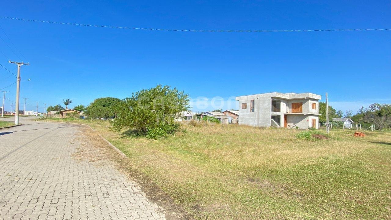 Oportunidade de Investimento: Terreno de Esquina em Arroio do Sal