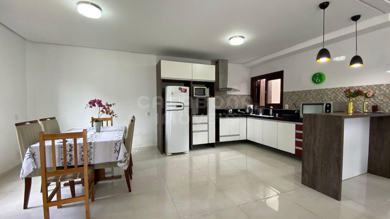 Casa de Esquina no Centro de Arroio do Sal