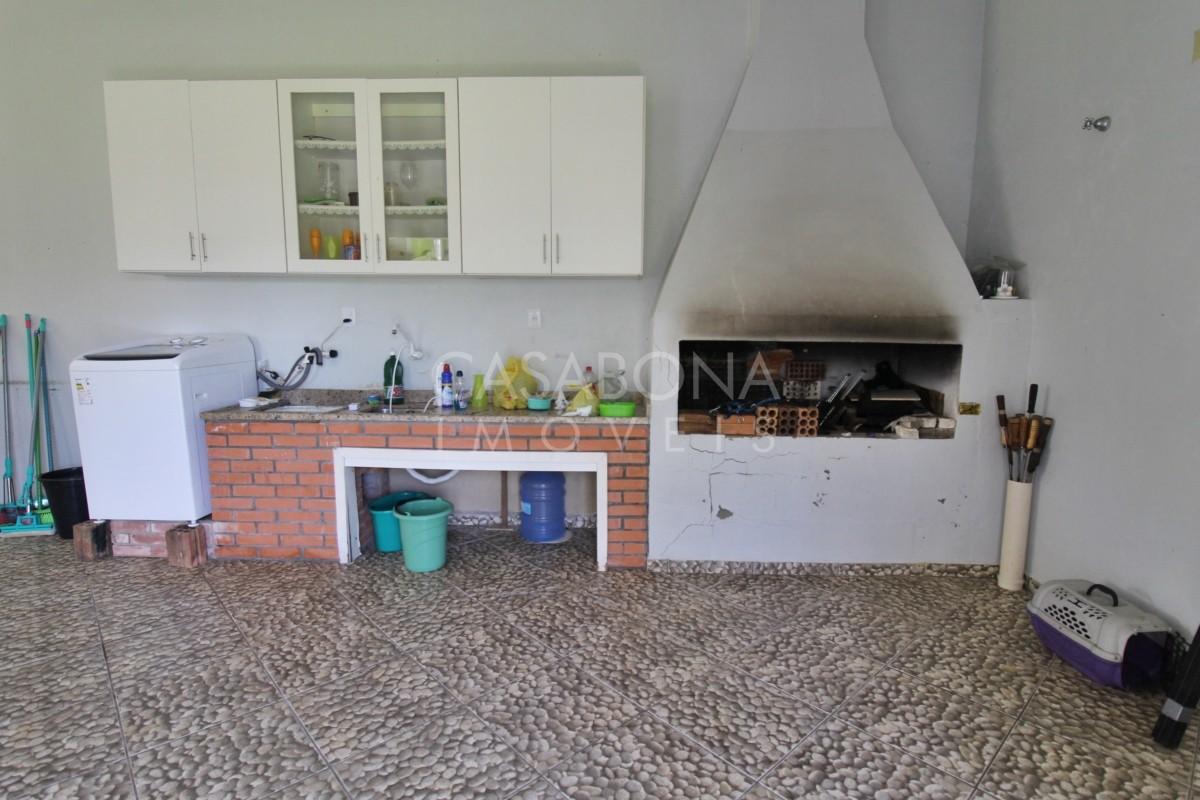 Encantadora Residência em 4 Lotes no Balneário Figueirinha