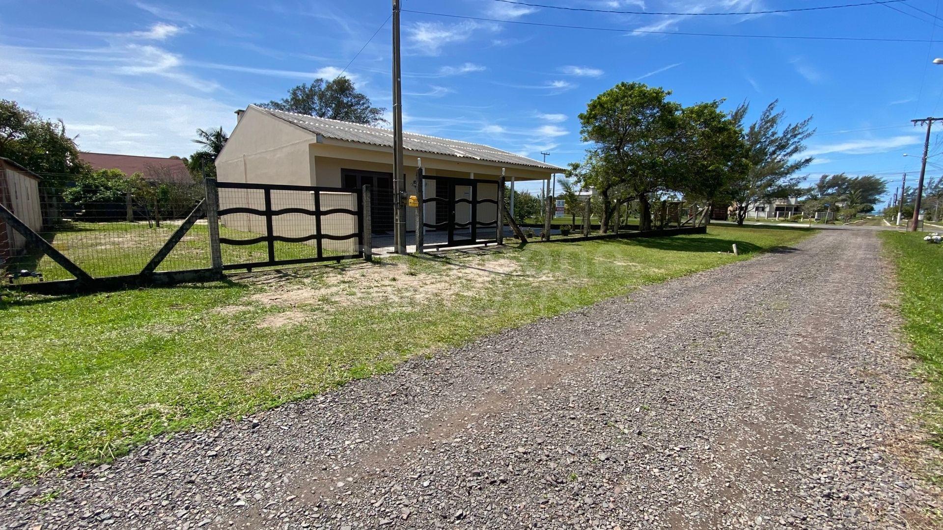 Casa mobiliada a 250m do mar na Lagoa da Camboim