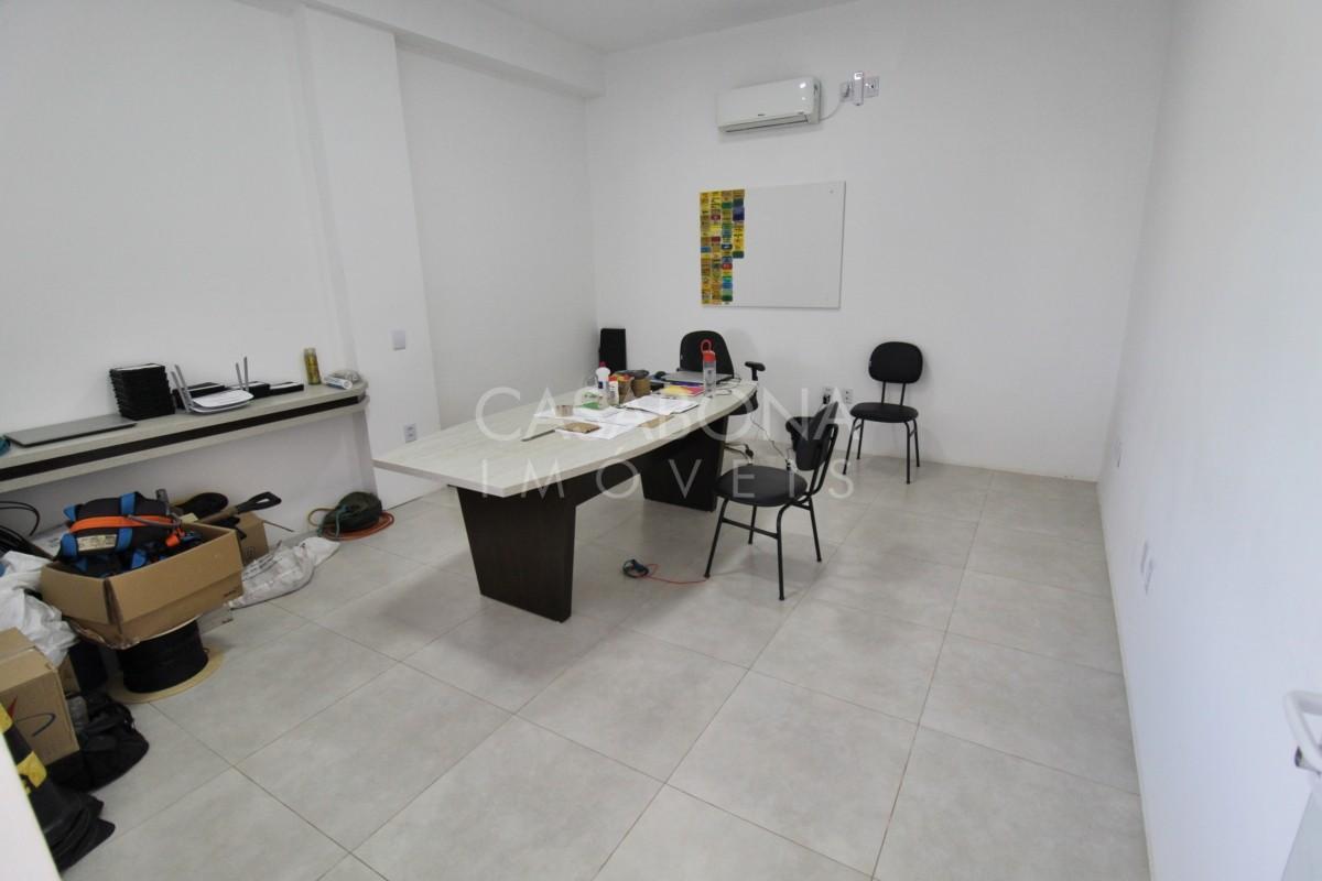 Excelente Pavilhão Comercial à Venda - Bairro Quatro Lagos, Arroio do Sal