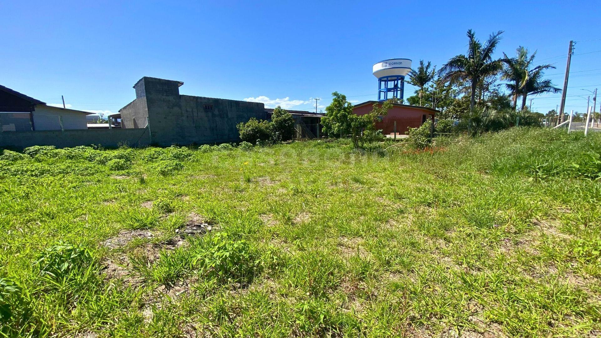 Terreno com Posição Solar Leste a Três Quadras da Praia no Bairro Arroio Novo, Arroio do Sal