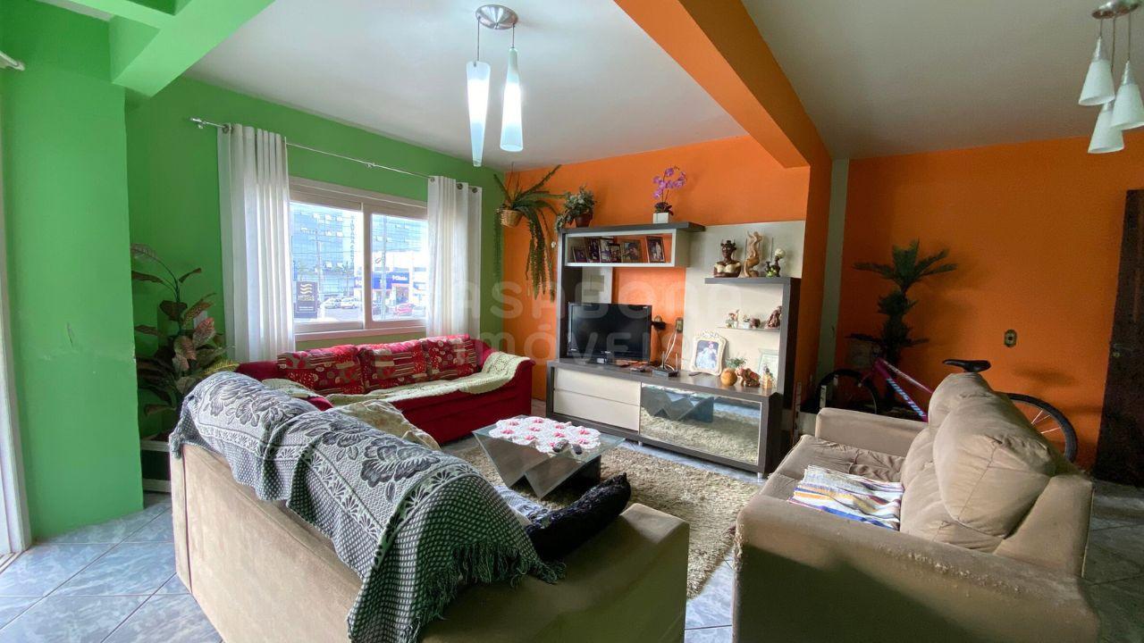 Amplo Apartamento no Centro de Arroio do Sal