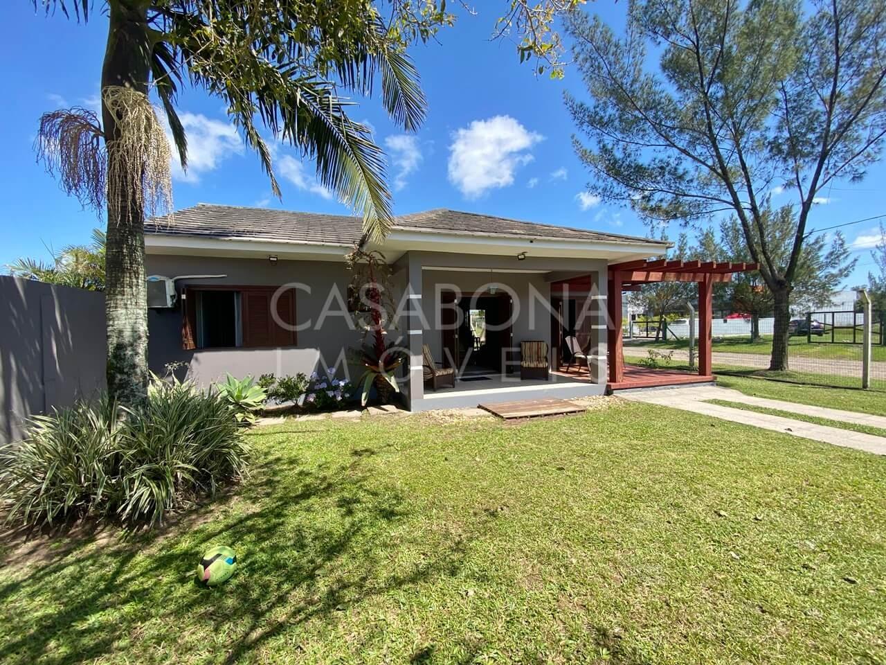 Encantadora Residência de Esquina no Balneário Camboim