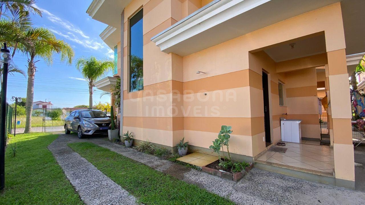 Sobrado de 2 Suítes em Arroio do Sal Sul - Conforto e Localização Imbatível