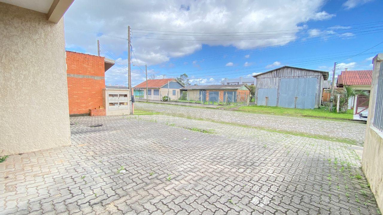 Excelente Apartamento em Areias Brancas: Conforto e Localização Privilegiada