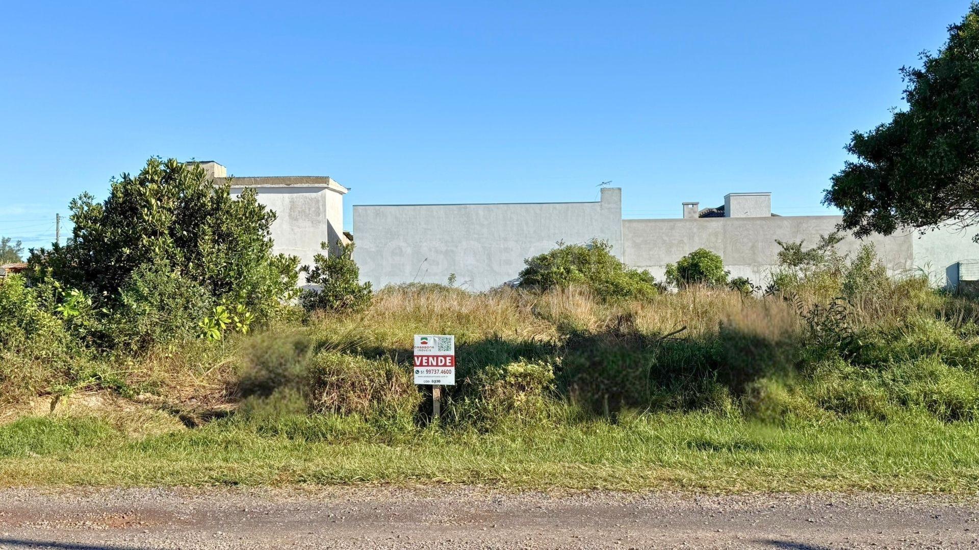 Amplo Terreno de 450m² na Lagoa da Camboim – Próximo ao Mar e ao Centro